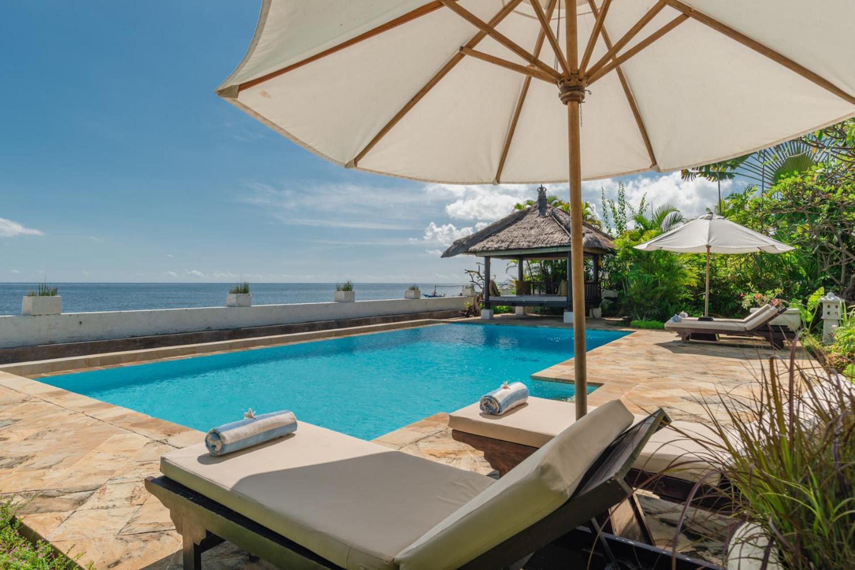 Gorgeous Beachfront Villa Lovina Banjar  Eksteriør billede